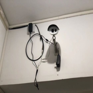 郑州上门安装监控摄像头-摄像头安装维修，就近上门，收费标准